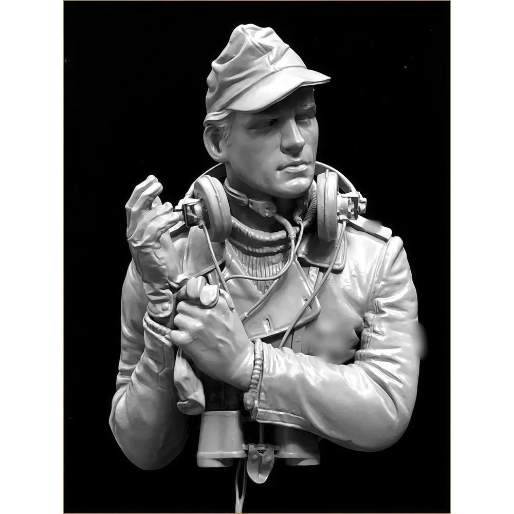 1/10 WWII German Officer with Radio Headset, Resin Model Bust Kit, Unassembled and Unpainted