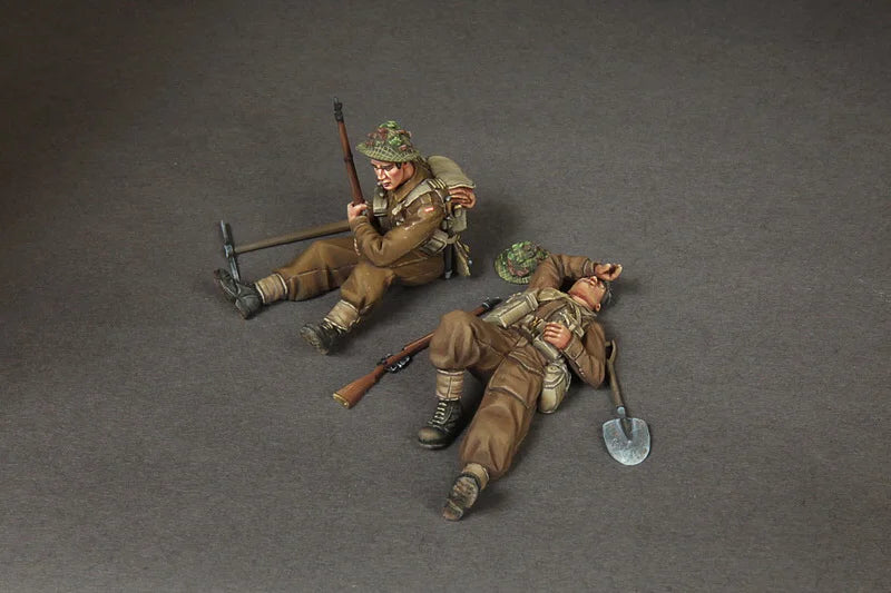 1/35 WWII British Infantry Tropical Assault, 3 Figures, Resin Model Figure Kit, Unassembled and Unpainted