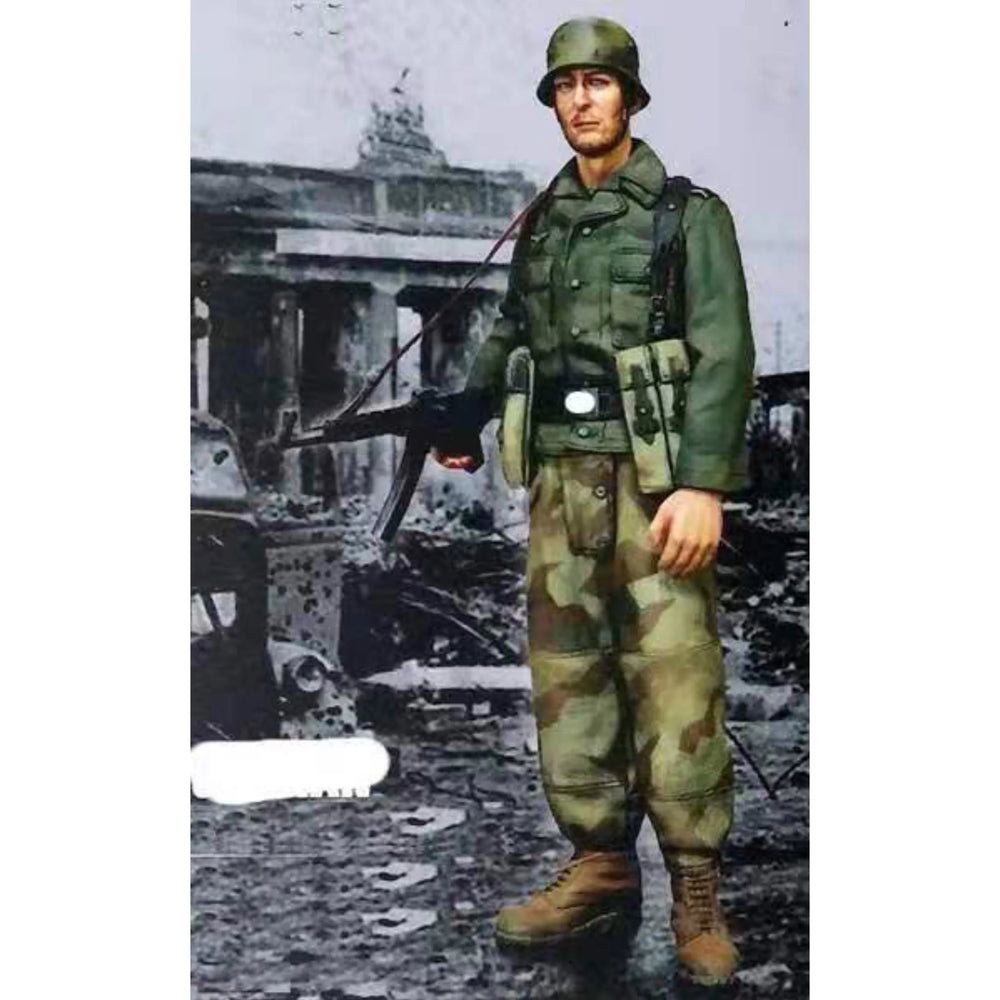 1/16 WWII Wehrmacht Soldier, Resin Model Figure Kit, Unassembled and Unpainted