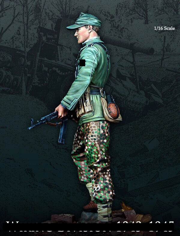 1/16 Modern German Infantryman with MP40 in Combat Stance, Resin Model Figure Kit, Unassembled and Unpainted