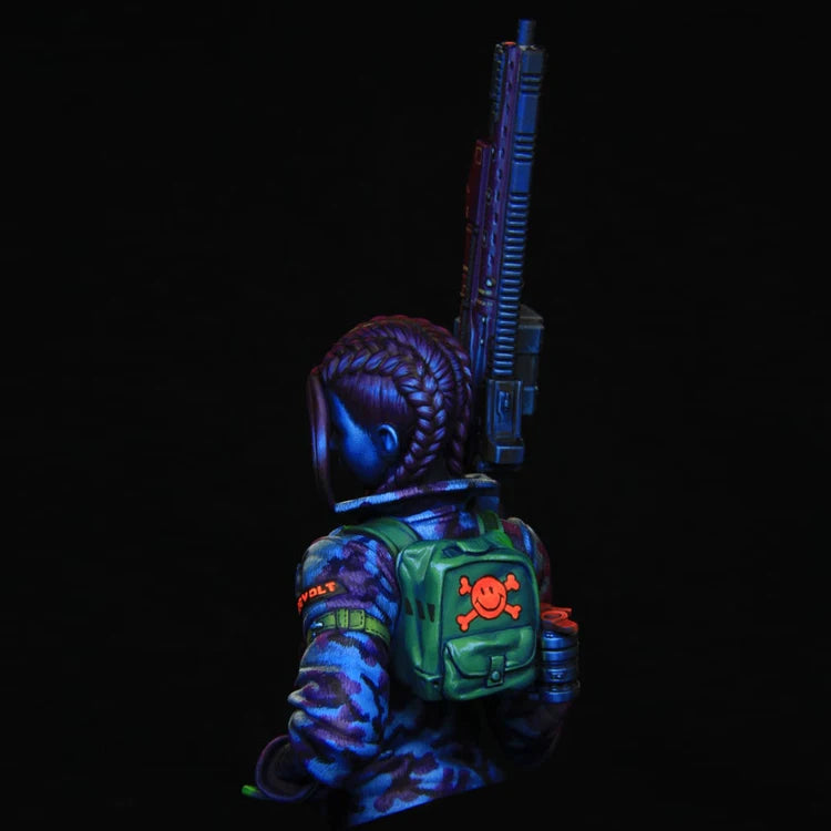 1/10 Female Soldier with Pink Hair, Resin Model Bust Kit, Sci-Fi Theme, Unassembled and Unpainted