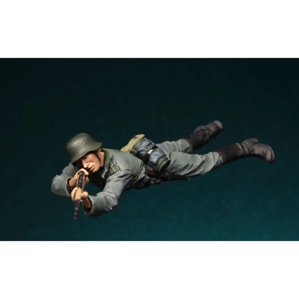 1/35 WWII German Soldier Prone Firing, Resin Model Figure Kit, Unassembled and Unpainted