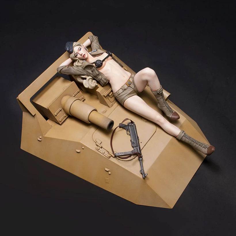 1/12 Modern Woman, Resin Model Figure Kit, Unassembled and Unpainted