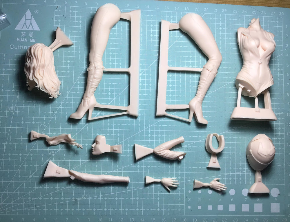 1/9 Female Pinup, Resin Model Figure Kit, Unassembled and Unpainted