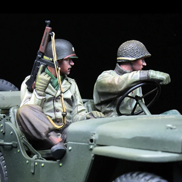 1/35 WWII US Army Jeep, 2 Figures, Resin Model Figure Kit, Unassembled and Unpainted