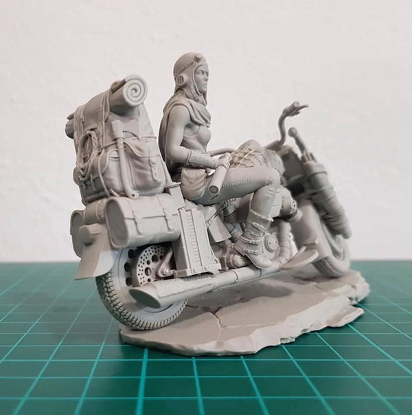 75mm Post-Apocalyptic Motorcycle Rider, Resin Model Figure Kit, Fantasy Theme, Unassembled and Unpainted