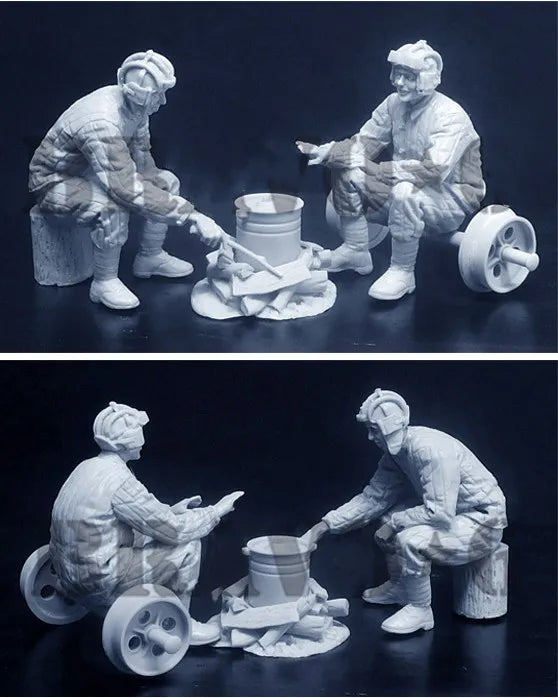 1/35 WWII German Infantry at Rest with Map, 6 Figures, Resin Model Figure Kit, Unassembled and Unpainted