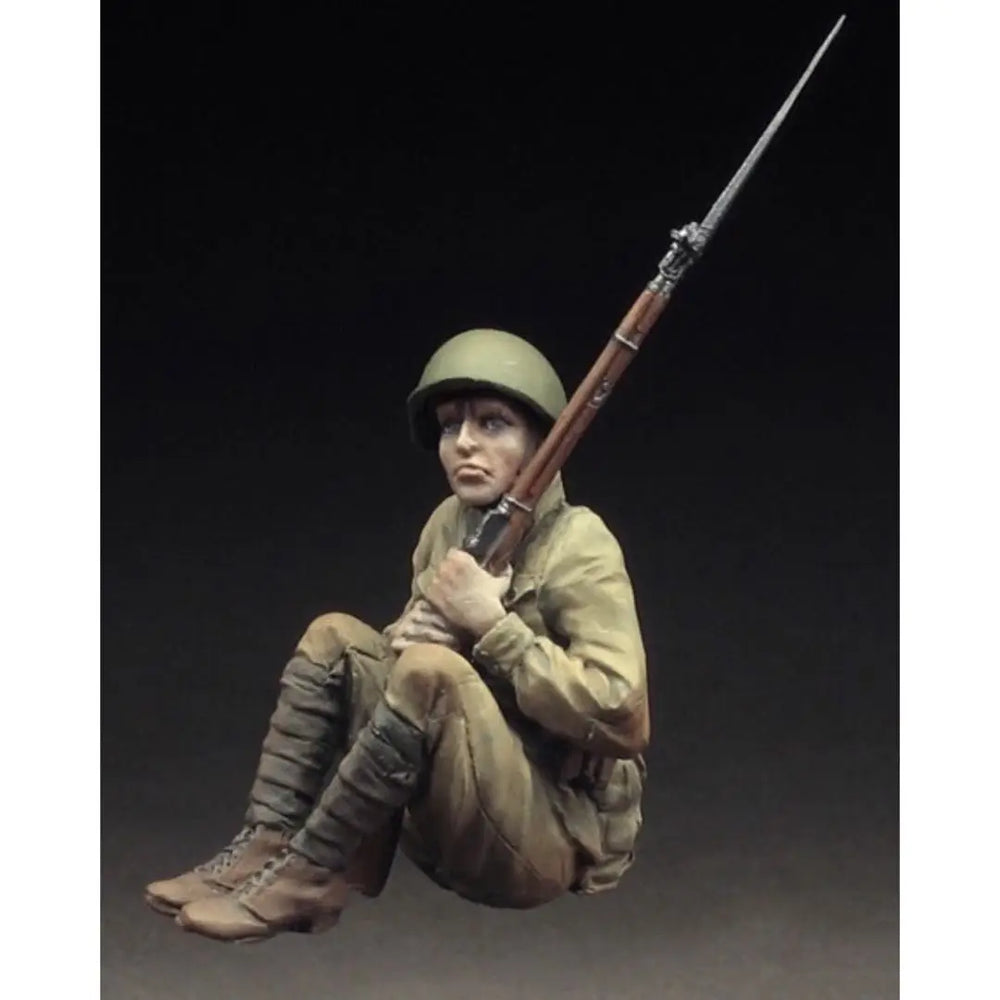 1/35 WWI British Infantry Resting with Rifle, Resin Model Figure Kit, Unassembled and Unpainted