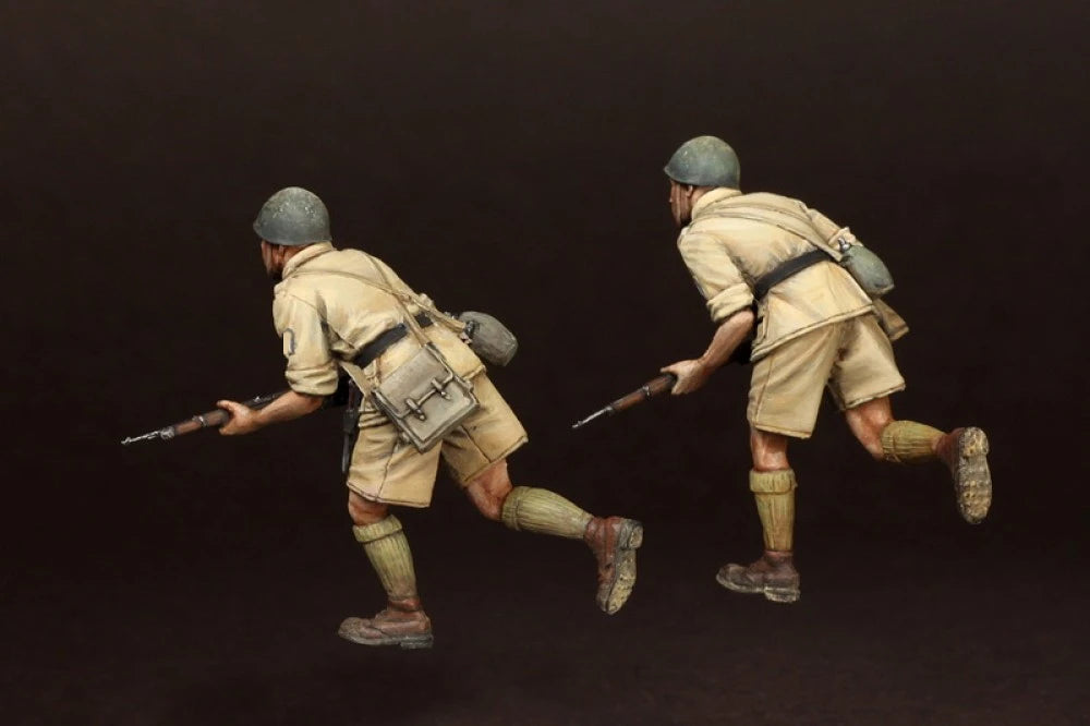 1/35 WWI British Infantry Attacking with Rifles and Grenades, 10 Figures, Resin Model Figure Kit, Unassembled and Unpainted