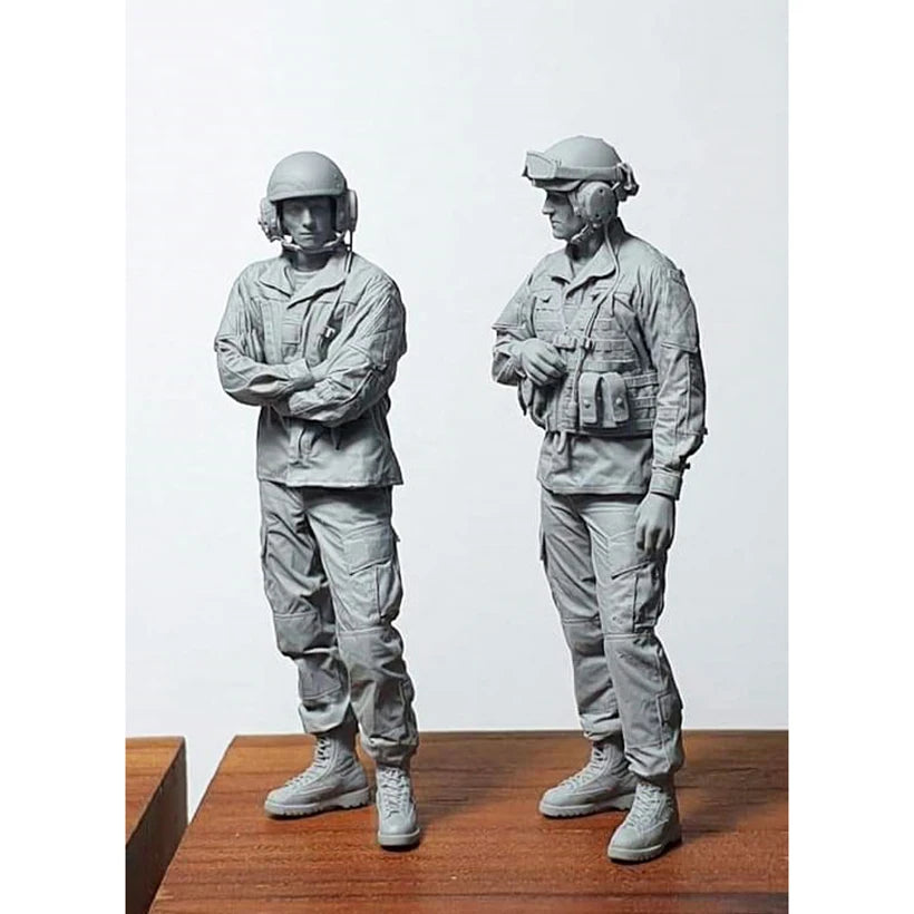 1/35 Modern Tactical Soldiers Standing Ready, 2 Figures, Resin Model Figure Kit, Unassembled and Unpainted