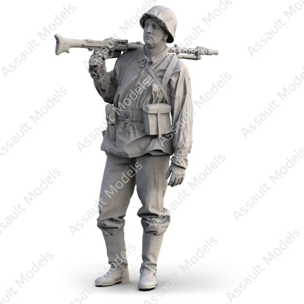 1/35 WWI British Infantryman Carrying Rifle, Resin Model Figure Kit, Unassembled and Unpainted