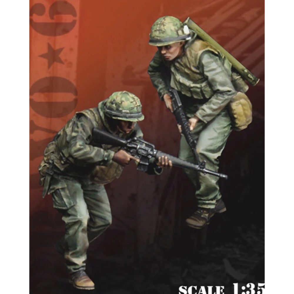 1/35 Modern Soldiers in Combat Gear, 4 Figures, Resin Model Figure Kit, Unassembled and Unpainted