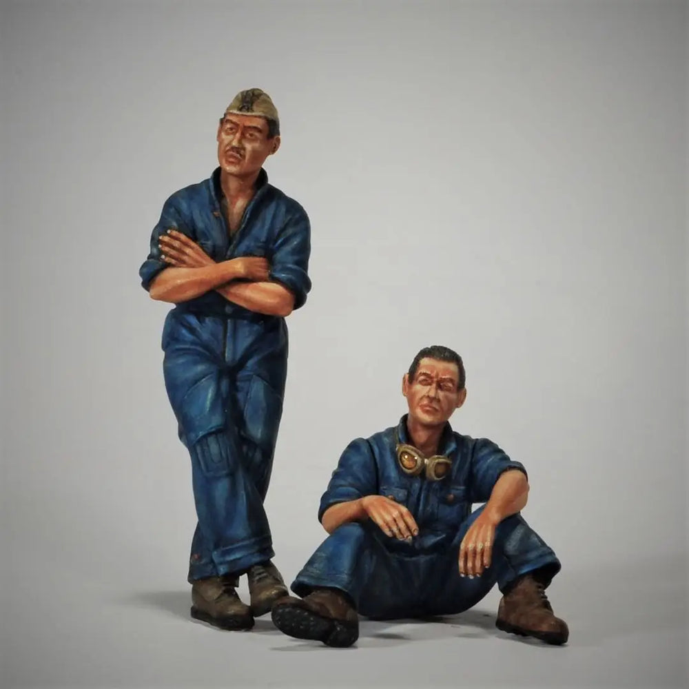 1/35 Modern Workers, 2 Figures, Resin Model Figure Kit, Unassembled and Unpainted