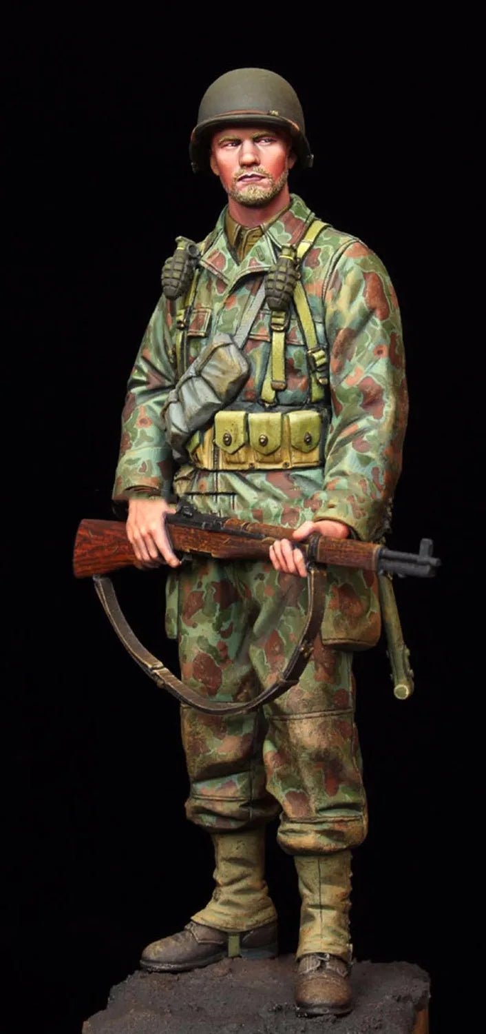1/16 WWII US Infantry in Camouflage Uniform, Resin Model Figure Kit, Unassembled and Unpainted