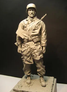 1/16 WWII British Soldier in Pith Helmet, Resin Model Figure Kit, Anime Theme, Unassembled and Unpainted