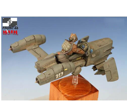 1/35 Female Pilot with Hover Bike, Resin Model Figure Kit, Sci-Fi Theme, Unassembled and Unpainted