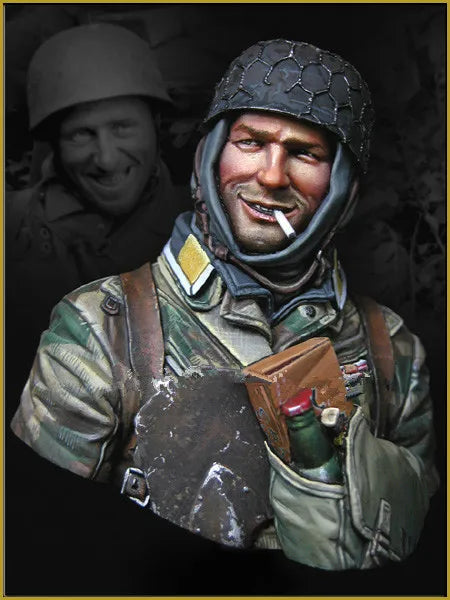 1/10 WWII German Soldier Smiling with Camouflaged Helmet, Resin Model Bust Kit, Unassembled and Unpainted