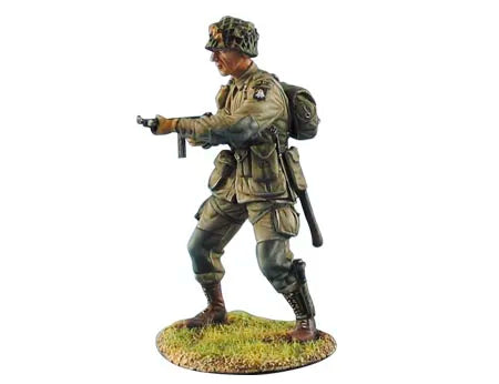1/35 Female Anime Military, Resin Model Figure Kit, Anime Theme, Unassembled and Unpainted