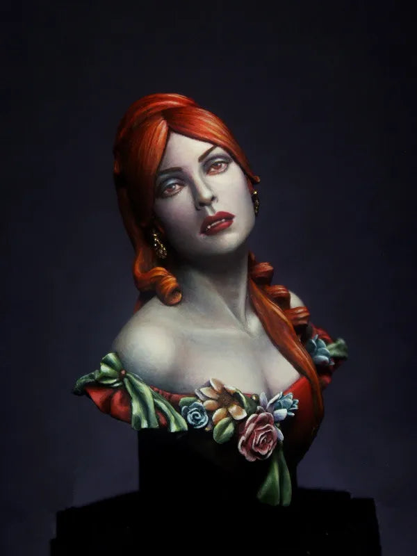 1/12 Red-Haired Woman with Ornate Floral Collar, Resin Model Bust Kit, Fantasy Theme, Unassembled and Unpainted
