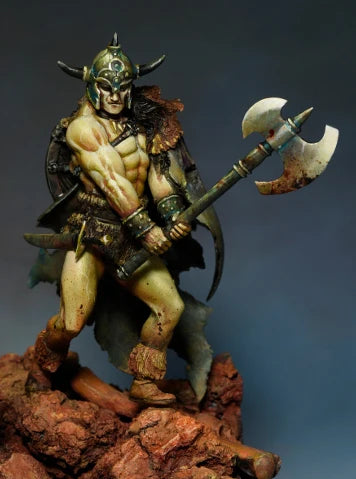 1/32 Ancient Horned Barbarian with Double-Bladed Axe, Resin Model Figure Kit, Unassembled and Unpainted