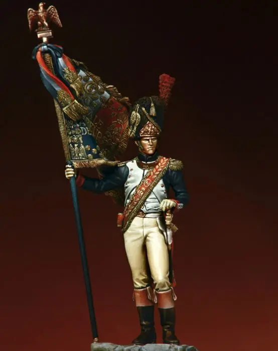 1/24 Napoleonic Grenadier Guards Bearer, Resin Model Figure Kit, Unassembled and Unpainted