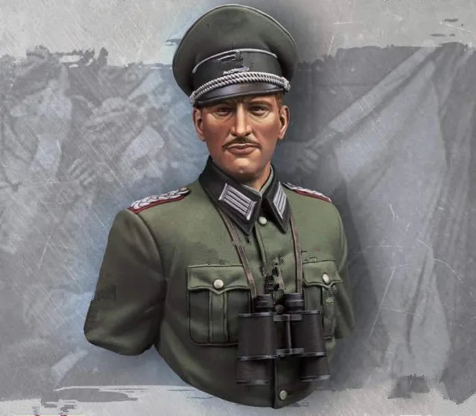 1/10 WWII German Officer with Binoculars, Resin Model Bust Kit, Unassembled and Unpainted