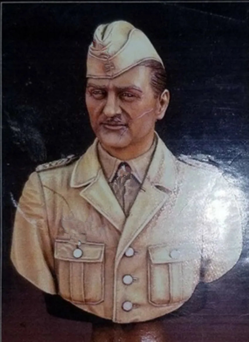 1/9 WWII German Officer, Resin Model Bust Kit, Unassembled and Unpainted