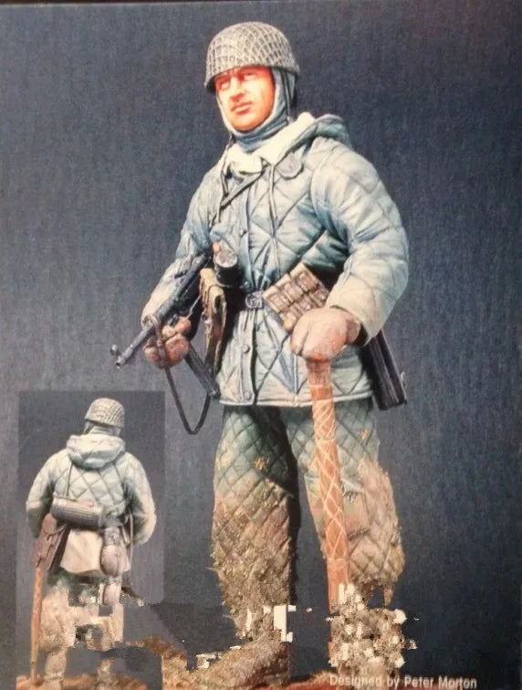 1/16 WWI German Infantryman in Winter Tunic, Resin Model Figure Kit, Unassembled and Unpainted