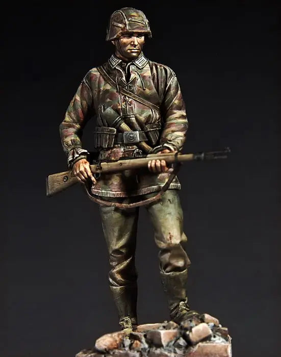 90mm WWII German Panzer Grenadier, Resin Model Figure Kit, Unassembled and Unpainted