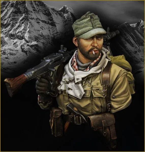 1/10 Modern Bearded Tactical Operator with Rifle and Plate Carrier, Resin Model Bust Kit, Unassembled and Unpainted