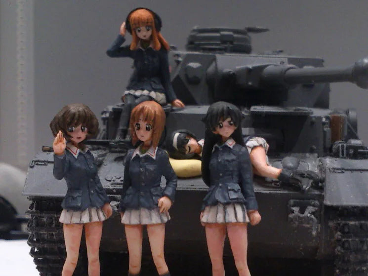 1/35 WWII Girls Ankou Team WWII, 4 Figures, Resin Model Figure Kit, Unassembled and Unpainted
