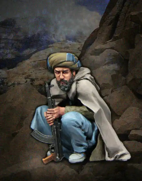 1/35 Modern Middle Eastern Soldier in Defensive Crouch, Resin Model Figure Kit, Unassembled and Unpainted