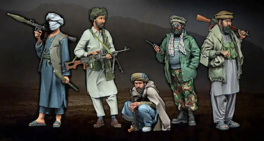 1/35 Historical Islamic Soldiers, 5 Figures, Resin Model Figure Kit, Military Theme, Unassembled and Unpainted