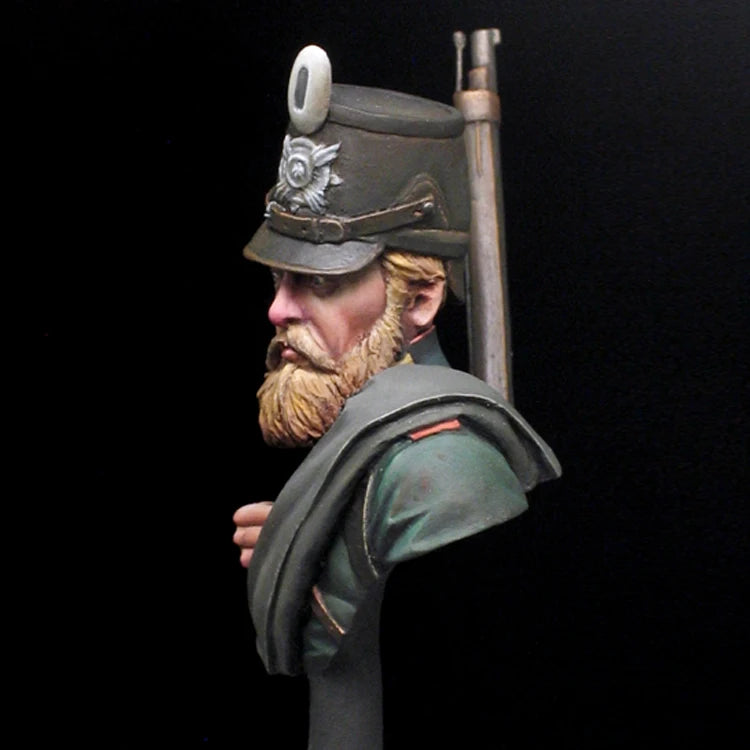 1/16 WWI Prussian Soldier with Pickelhaube, Resin Model Bust Kit, Unassembled and Unpainted