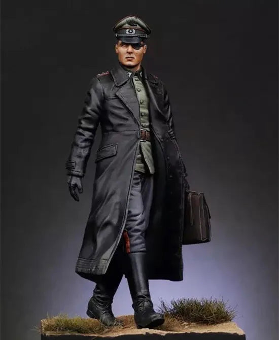 1/20 WWI German Military Officer, Resin Model Figure Kit, Unassembled and Unpainted