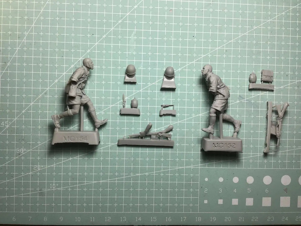 1/35 WWI Infantry Soldiers Combat Set, 10 Figures, Resin Model Figure Kit, Unassembled and Unpainted