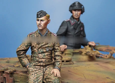 1/35 WWII German Fortification, 2 Figures, Resin Model Diorama Kit, Unassembled and Unpainted