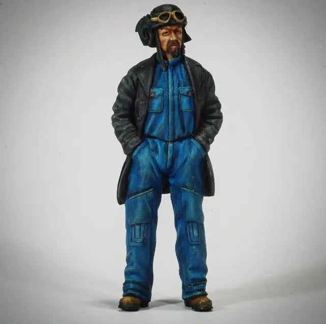 1/35 Modern Civilian Pilot, Resin Model Figure Kit, Unassembled and Unpainted