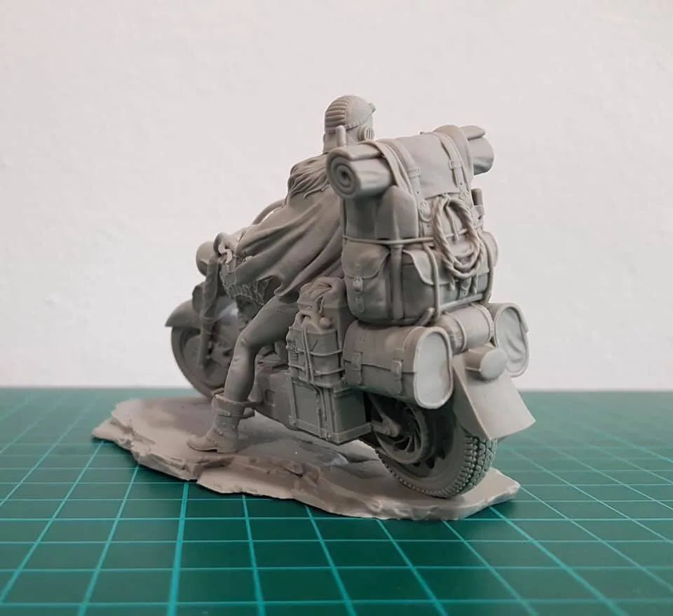 75mm Post-Apocalyptic Motorcycle Rider, Resin Model Figure Kit, Fantasy Theme, Unassembled and Unpainted