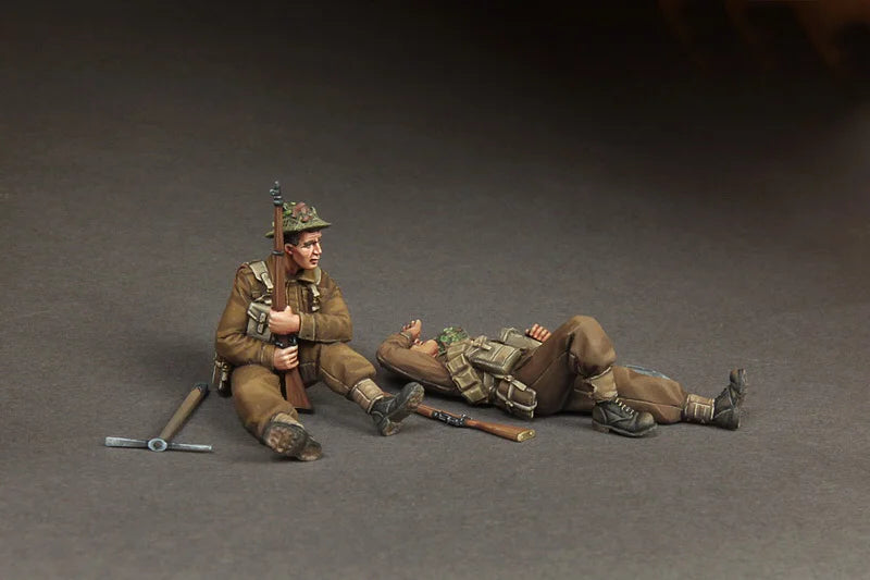 1/35 WWII British Infantry Tropical Assault, 3 Figures, Resin Model Figure Kit, Unassembled and Unpainted