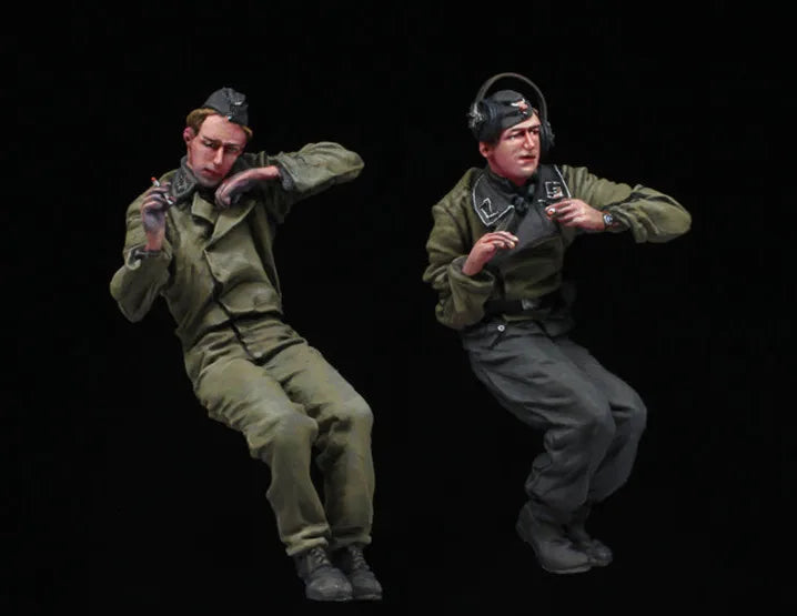 1/35 WWII German Infantryman Behind Sandbags, Resin Model Figure Kit, Unassembled and Unpainted