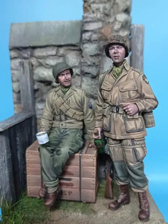 1/35 WWII British Infantryman with Rifle, Resin Model Figure Kit, Unassembled and Unpainted