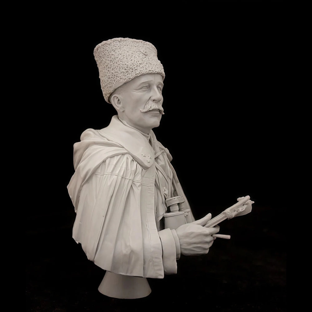 1/10 Napoleonic Officer in Bicorne and Cape, Resin Model Bust Kit, Unassembled and Unpainted