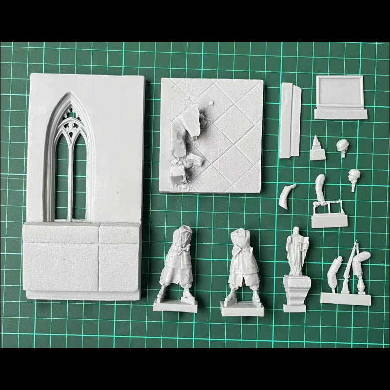 1/35 WWII Soldiers in Gothic Cathedral, 2 Figures, Resin Model Diorama Kit, Unassembled and Unpainted