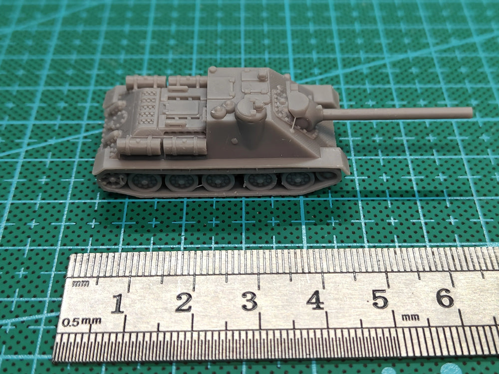 1/144 WWII SU-100 Tank Destroyer, Resin Model Vehicle Kit, Unassembled and Unpainted