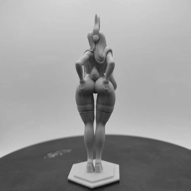 1/24 Demon Sorceress with Curved Horns, Resin Model Figure Kit, Anime Theme, Unassembled and Unpainted