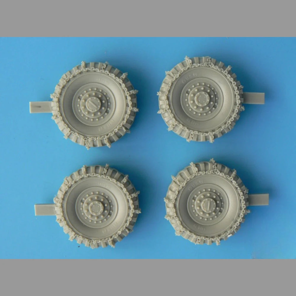 1/35 Cold War Snow Sprocket Tracked Vehicle Set, Resin Model Vehicle Kit, Unassembled and Unpainted