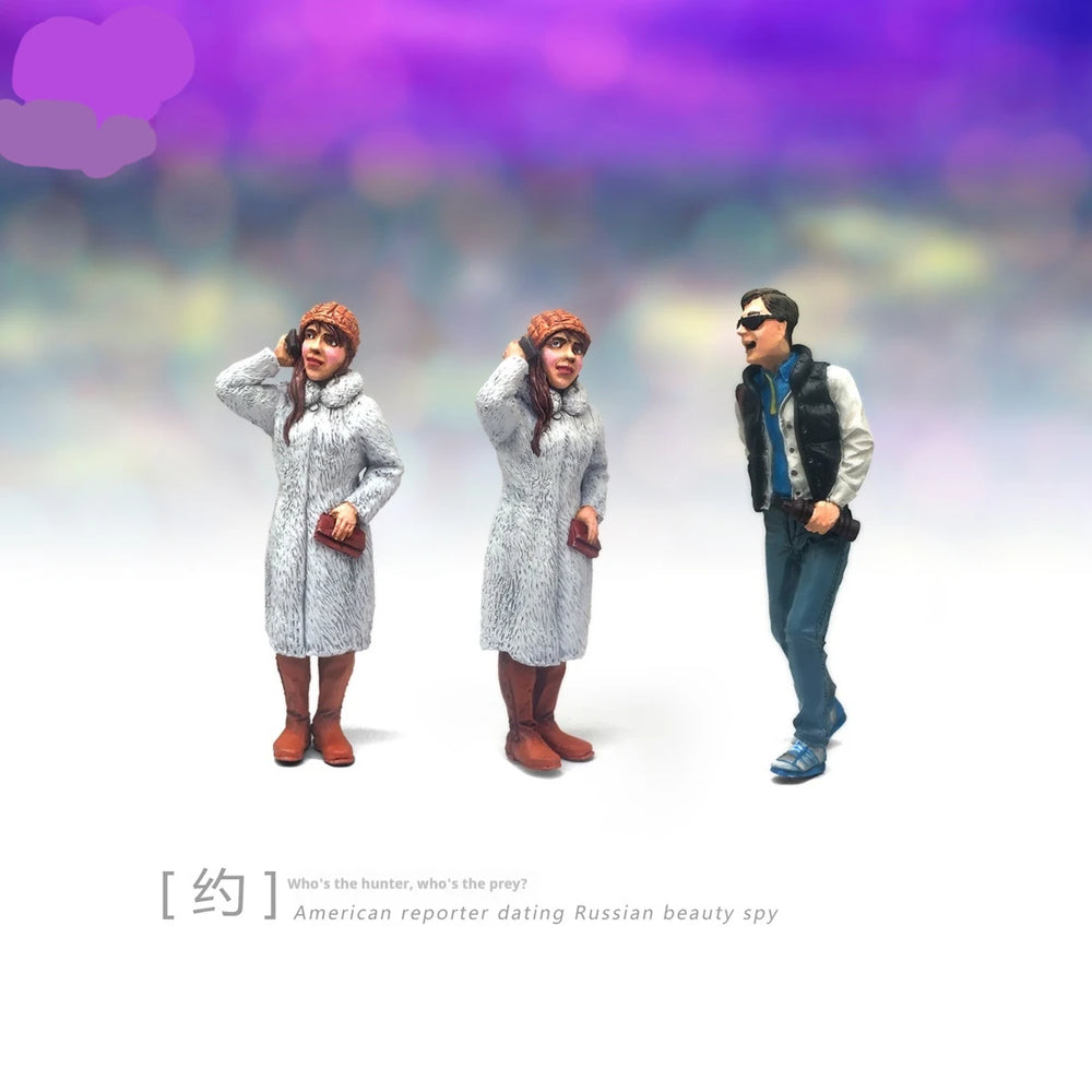 1/35 Modern American Journalist and Russian Spy, 4 Figures, Resin Model Figure Kit, Unassembled and Unpainted