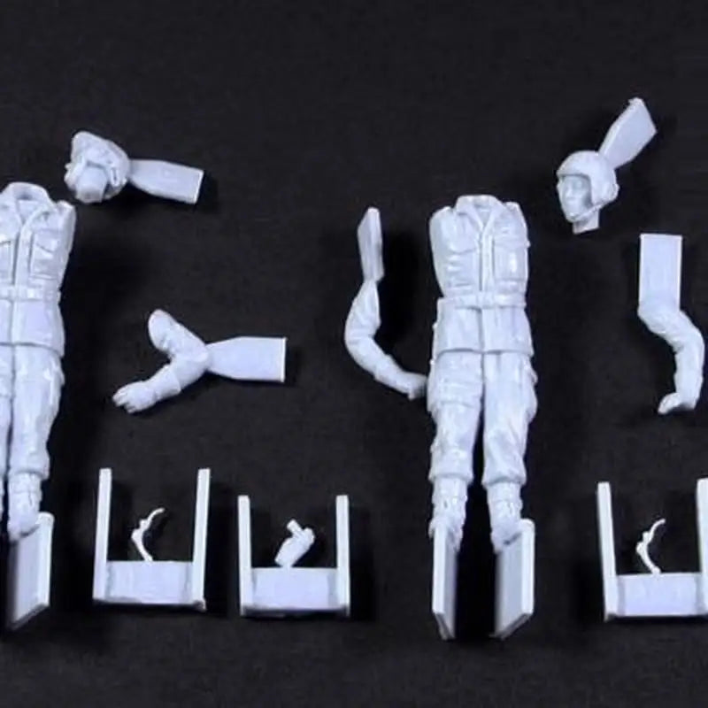 1/35 Modern JGSDF Tank Crew Members, 4 Figures, Resin Model Figure Kit, Unassembled and Unpainted