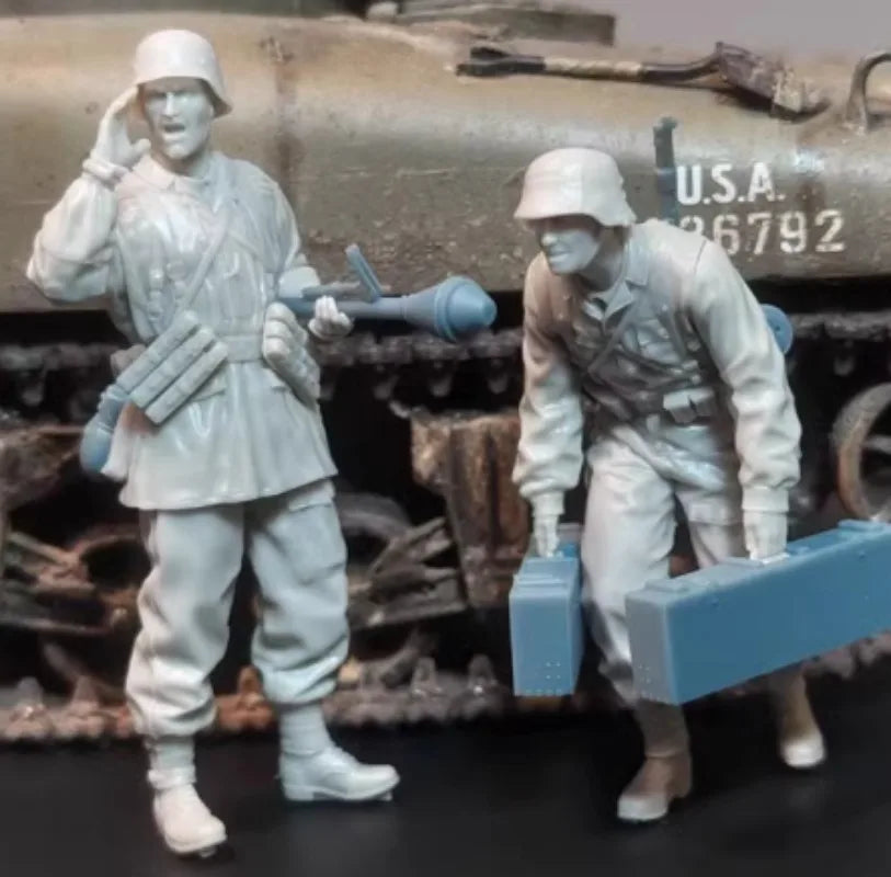 1/35 WWII US Infantry Assault Team, 2 Figures, Resin Model Figure Kit, Unassembled and Unpainted